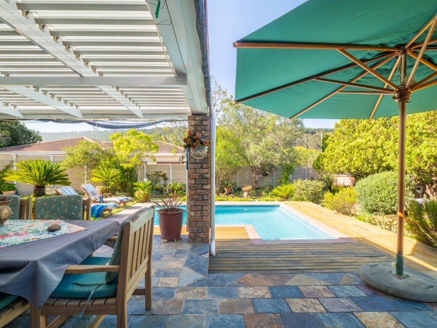 4 Bedroom Property for Sale in Groenvallei Western Cape